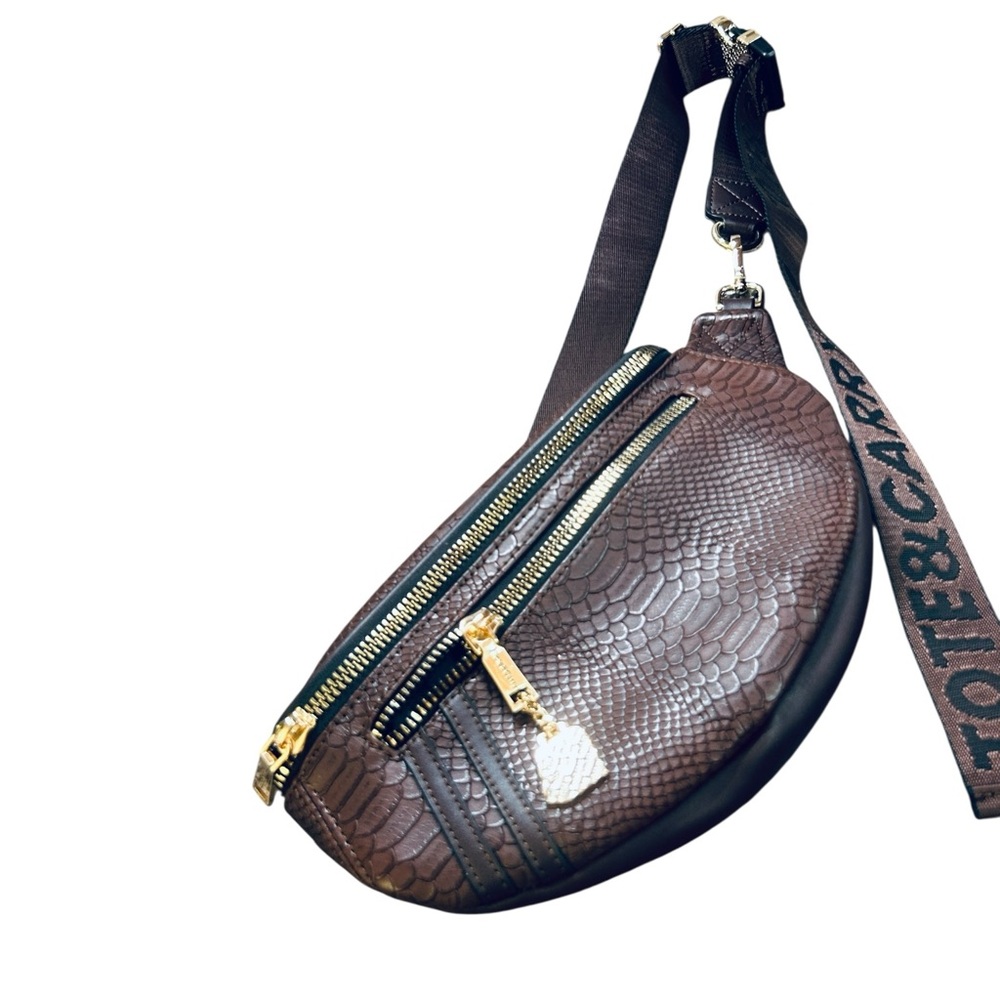TOTE&CARRY SIGNATURE EVERYDAY FANNY PACK IN CHOCOLATE - Picture 12 of 14